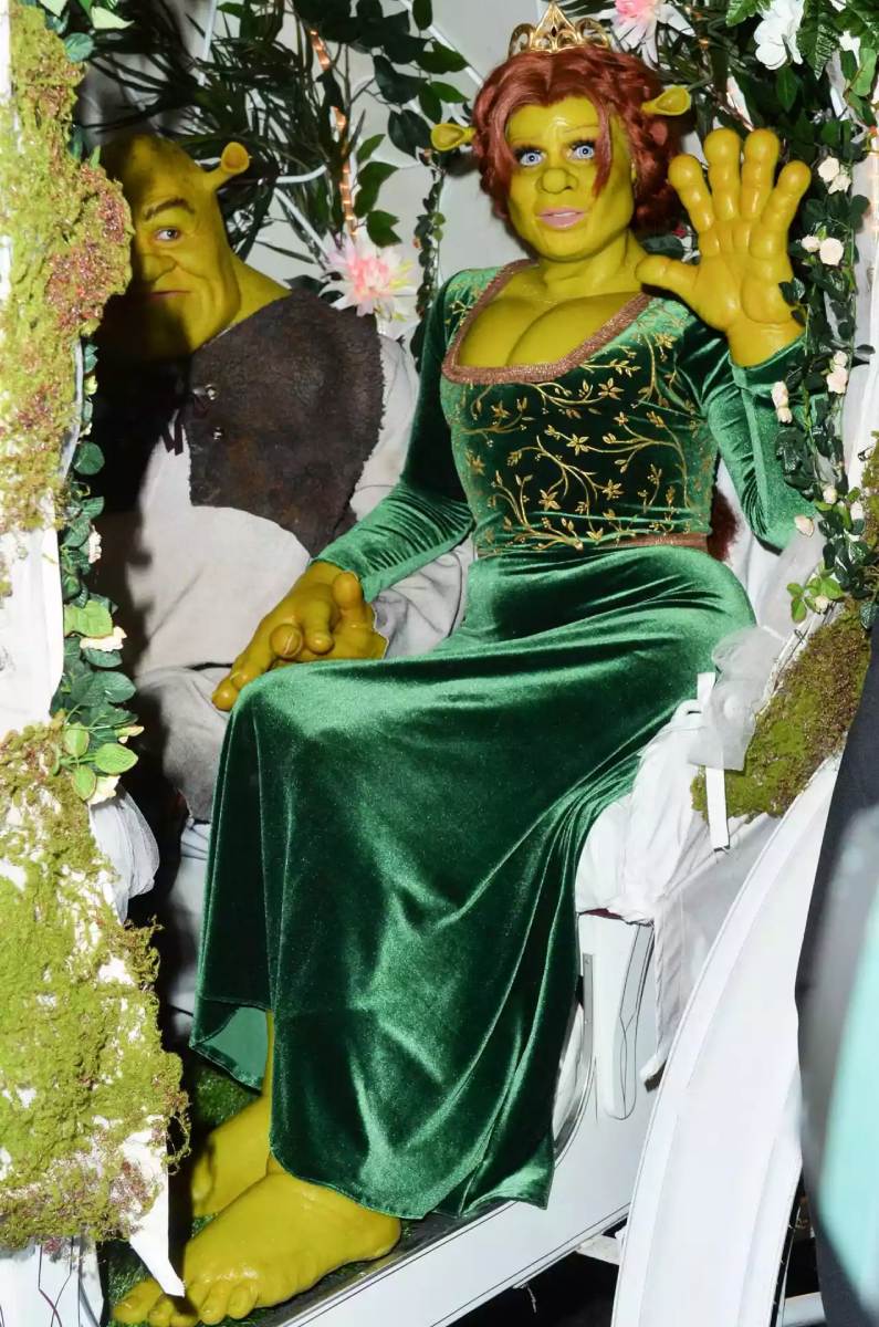 Heidi Klum and her husband transformed into Shrek and Fiona - 2018